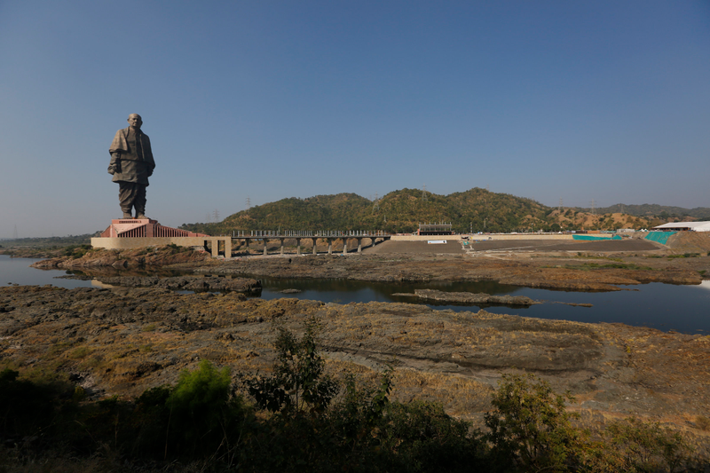 Illustration for article titled La estatua más grande del mundo está en la India, y es tan descomunal que se ve desde el espacio